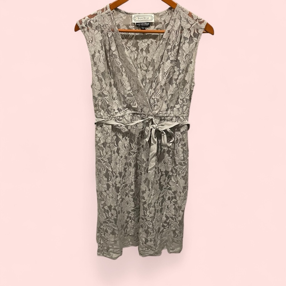 Cute floral lace Beyond Vintage Maternity faux wrap mini dress coquette